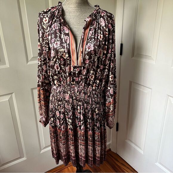 NWT Current Air Size LARGE Alyce Floral Mini Dress - Picture 2 of 8